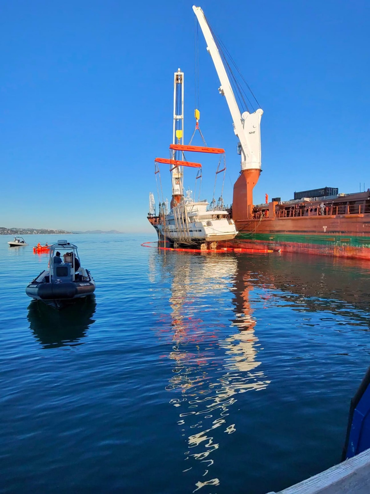 Déconstruction navale Sea Lady II à Saint-Tropez