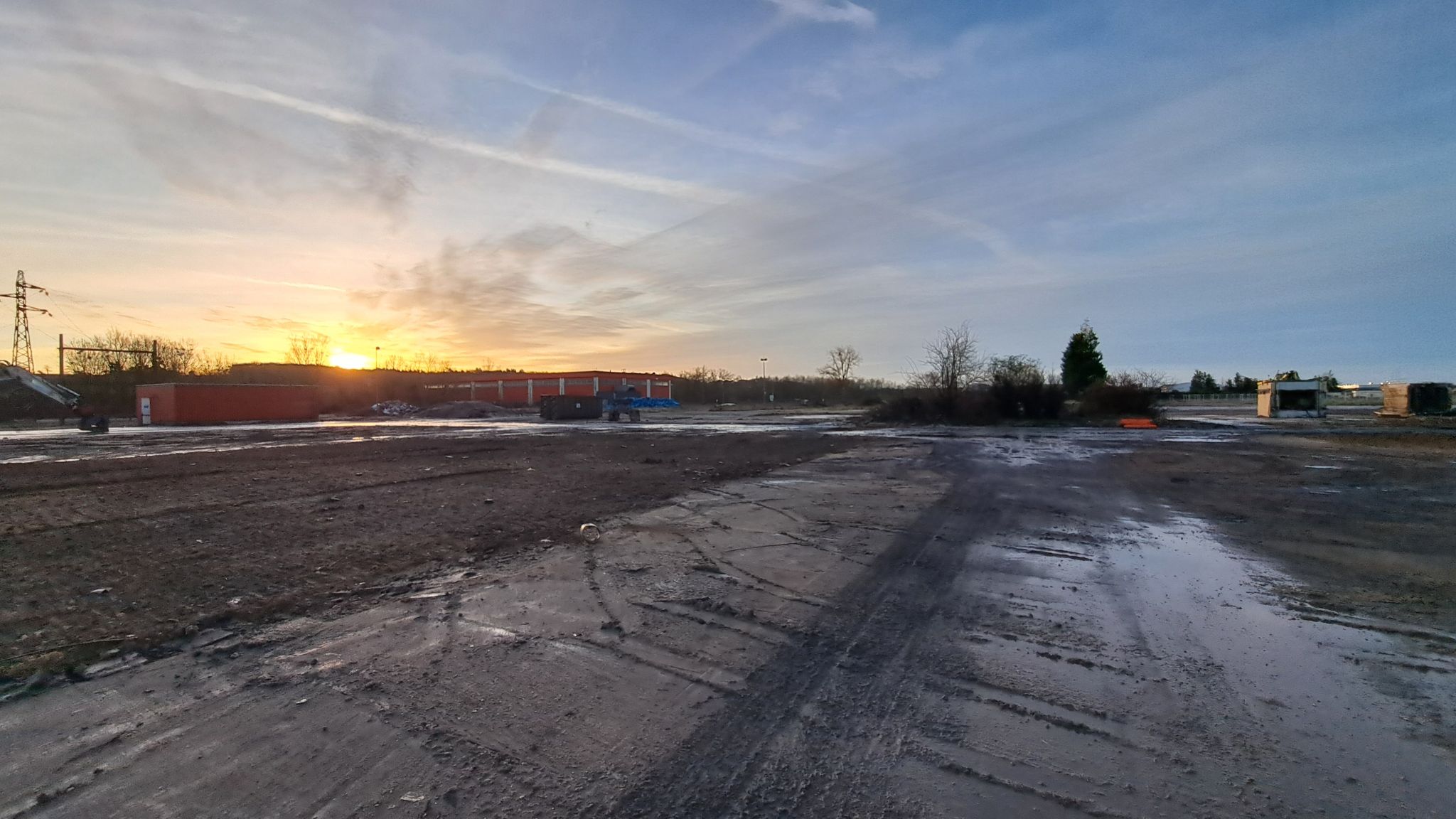 chantier de déconstruction du site des Fonderies du Poitou