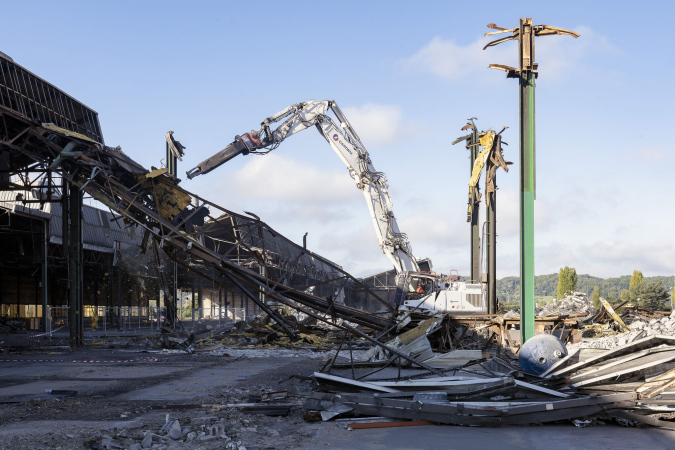 chantier de déconstruction du site des Fonderies du Poitou