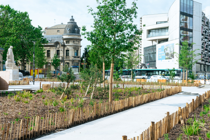 Réaménagement de la place de la République à Saint‑Ouen‑sur‑Seine (93)