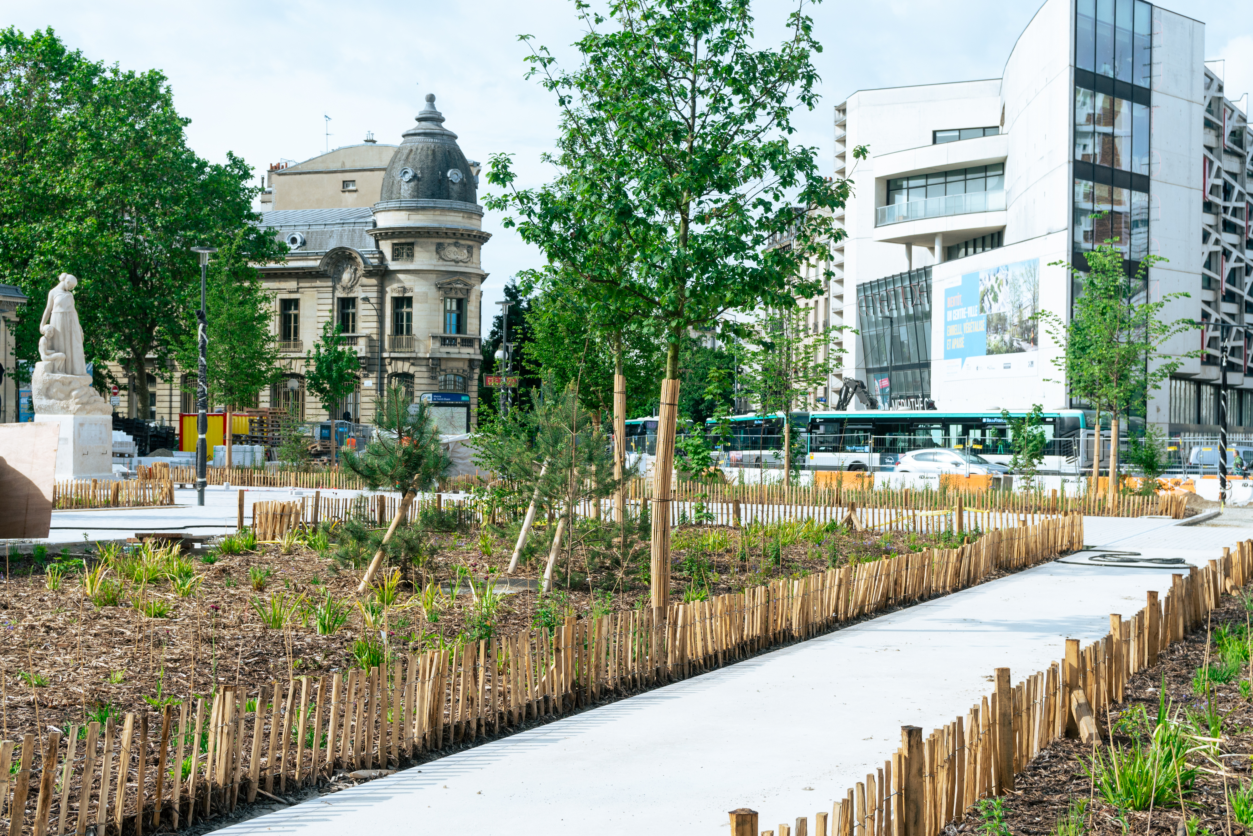 Réaménagement de la place de la République à Saint‑Ouen‑sur‑Seine (93)