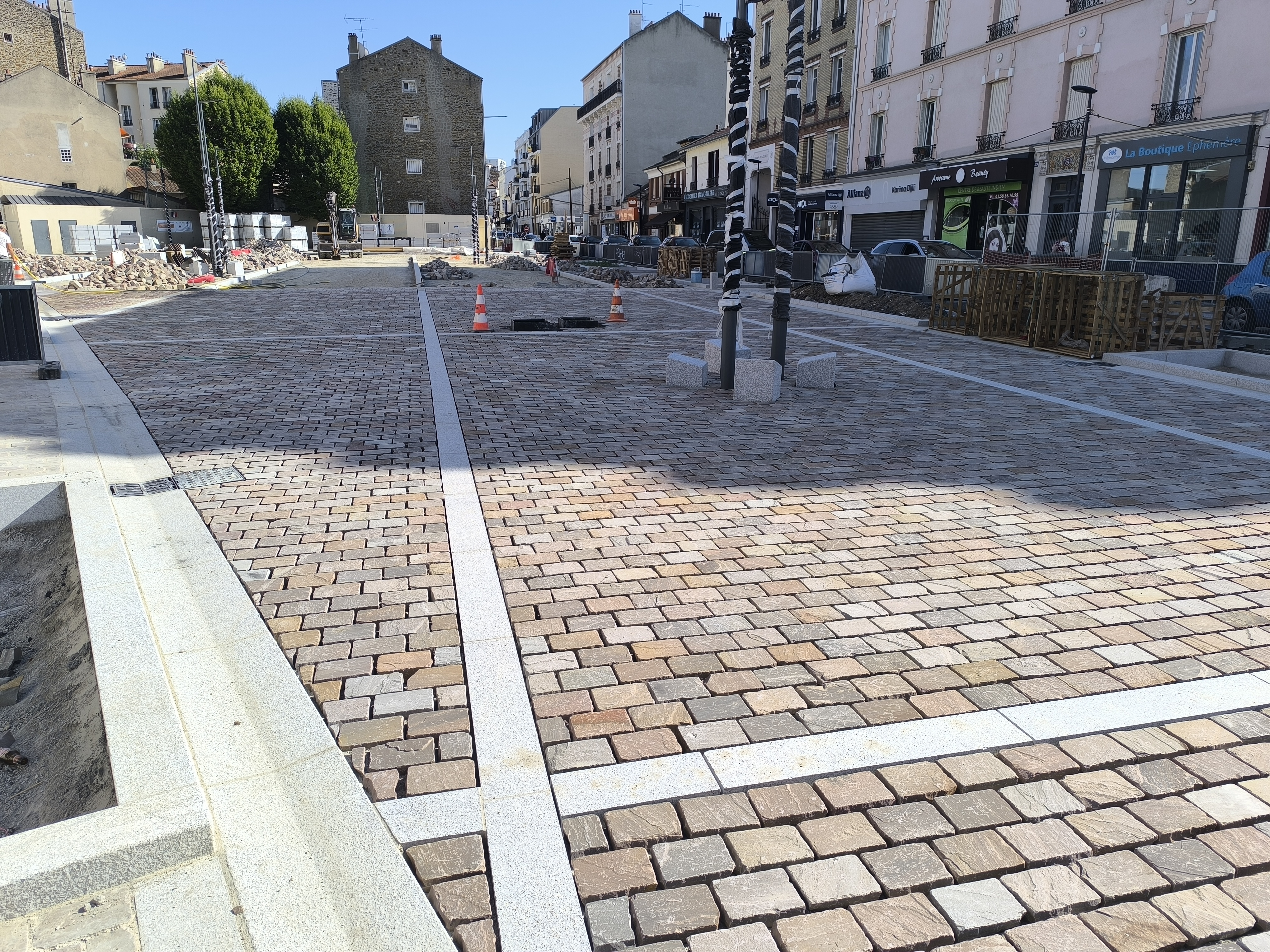 Réaménagement de la place Outrebon à Villemomble