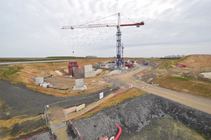 Réalisation du viaduc de l’A2 sur le futur Canal Seine‑Nord Europe à Ytres