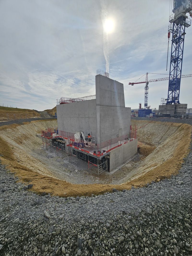 Réalisation du viaduc de l’A2 sur le futur Canal Seine‑Nord Europe à Ytres