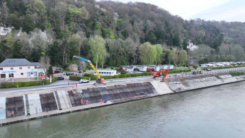 Réhabilitation d’un ouvrage de protection de berge à Rives‑en‑Seine (76)