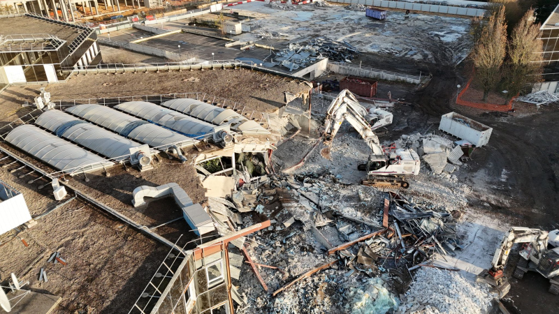 Déconstruction de bâtiments tertiaires pour Colt DCS Developments en Île-de-France