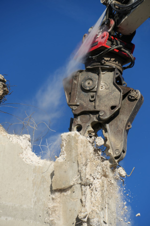 Déconstruction de bâtiments tertiaires pour Colt DCS Developments en Île-de-France