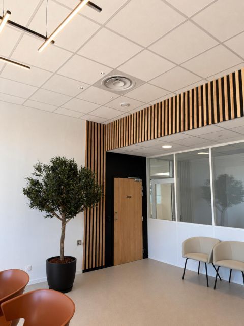 entrepôt logistique en siège du Groupe SNEF